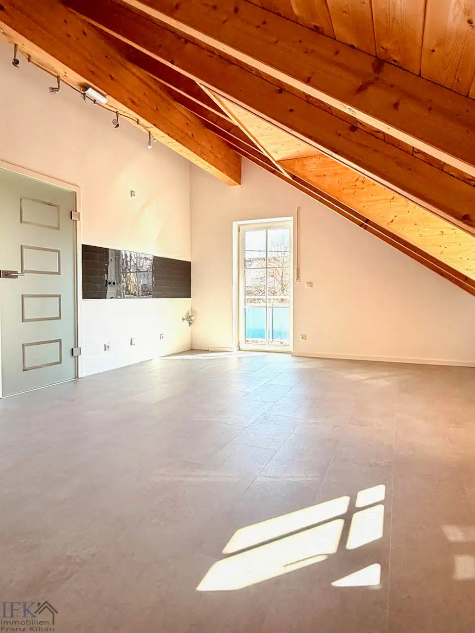 Wohnbereich - Gemütliche 2-Zimmer-Wohnung in zentraler Lage von Weilheim