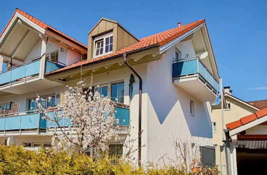 Gemütliche 2-Zimmer-Wohnung in zentraler Lage von Weilheim - Außenansicht (40062)