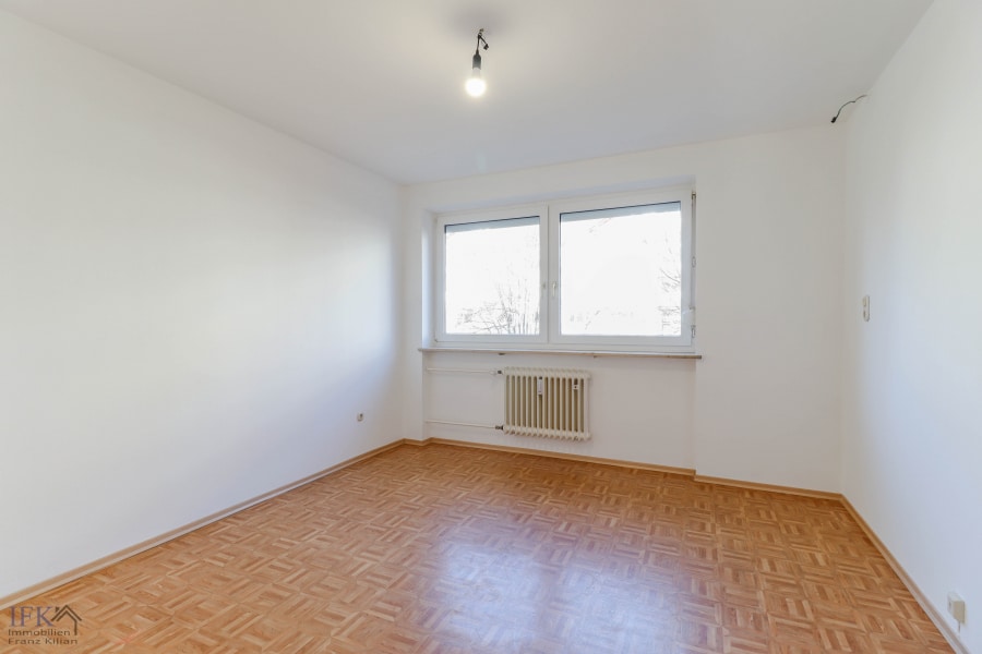Helle 3-Zimmer-Wohnung in ruhiger Wohnlage von Weilheim - Schlafzimmer 1