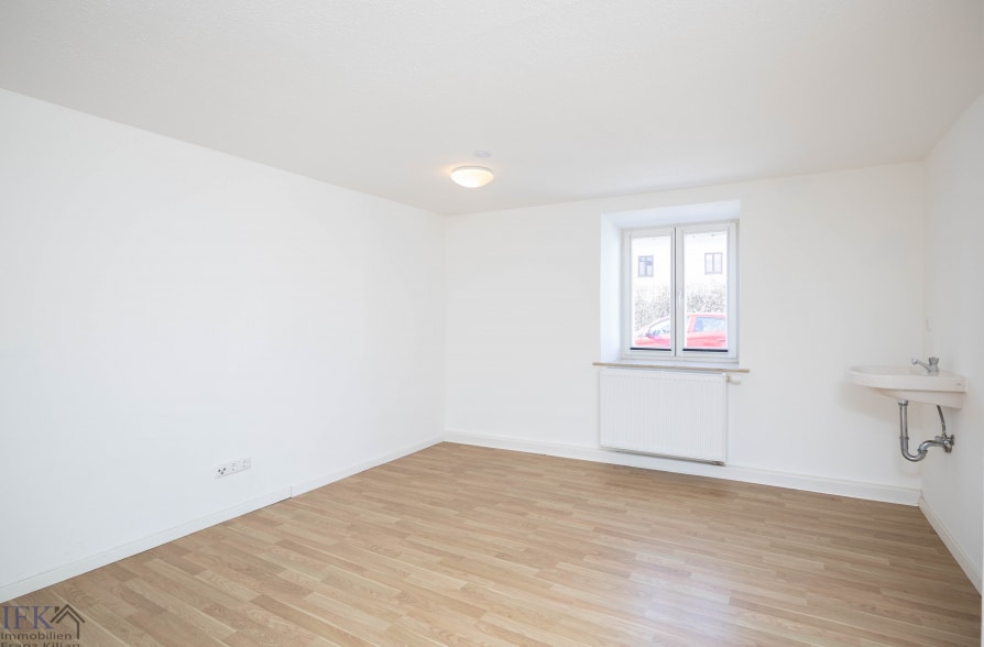 Renoviertes Stadthaus mit zwei Wohneinheiten und vielseitigen Nutzungsmöglichkeiten! - EG Zimmer 3 (39623)