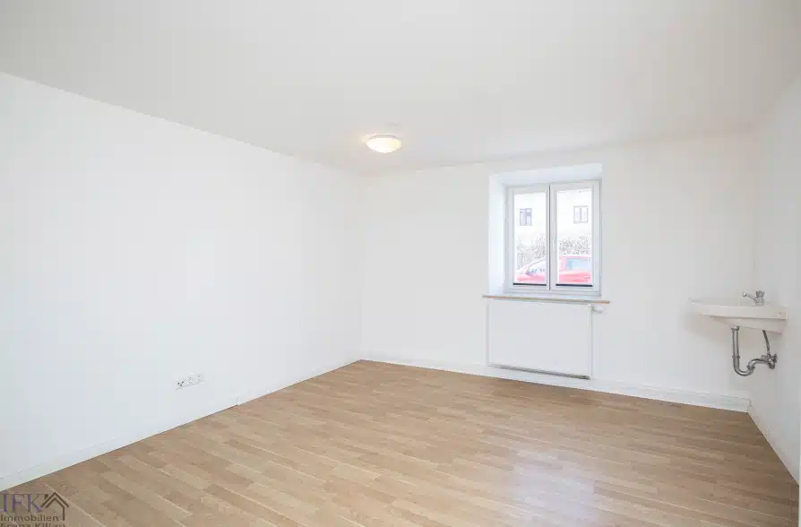 Renoviertes Stadthaus mit zwei Wohneinheiten und vielseitigen Nutzungsmöglichkeiten! - EG Zimmer 3 (39623)