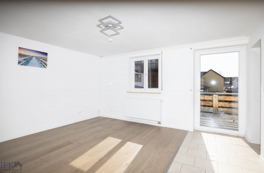 Renoviertes Stadthaus mit zwei Wohneinheiten und vielseitigen Nutzungsmöglichkeiten! - OG links Wohnbereich (39630)