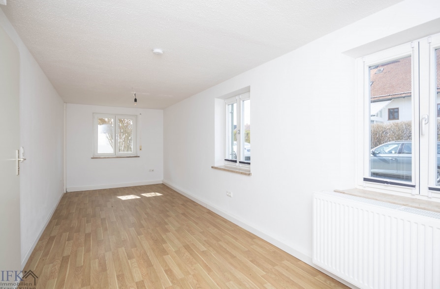 Renoviertes Stadthaus mit zwei Wohneinheiten und vielseitigen Nutzungsmöglichkeiten! - EG Zimmer 2 (39622)