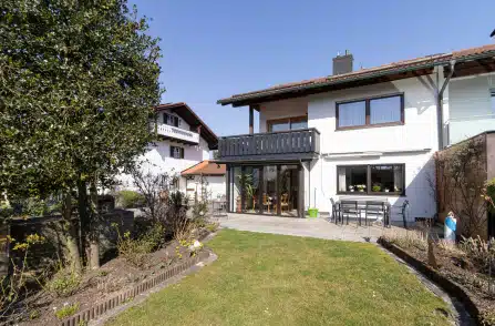 Großzügige, sonnige Doppelhaushälfte in familienfreundlicher Lage von Weilheim, 82362 Weilheim in Oberbayern, Doppelhaushälfte