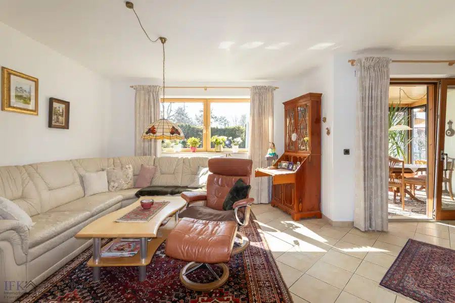 Wohnbereich - Großzügige, sonnige Doppelhaushälfte in familienfreundlicher Lage von Weilheim