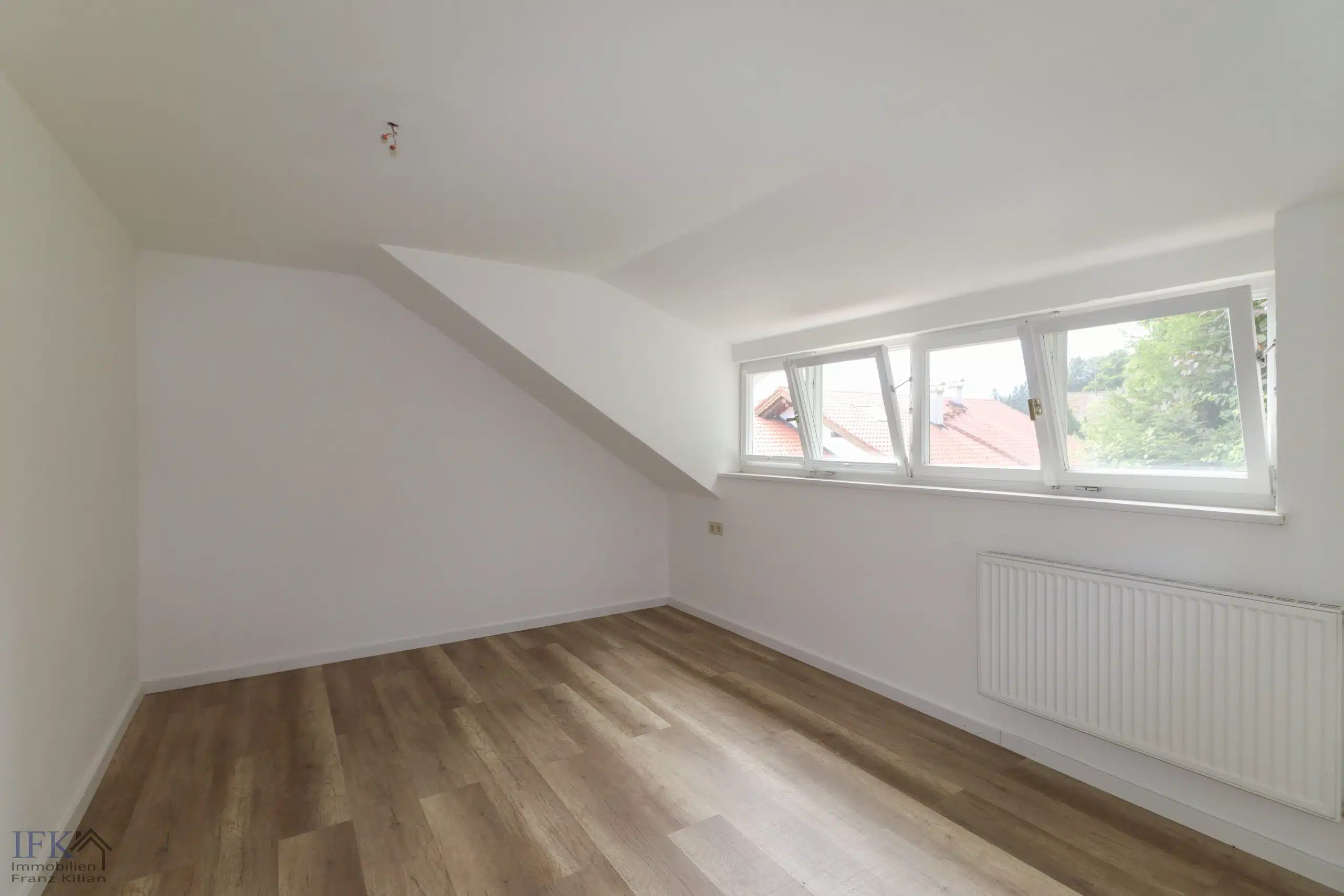 Zimmer 2 - Naturliebhaber aufgepasst! Juwel mit traumhaftem Ausblick in Paterzell!