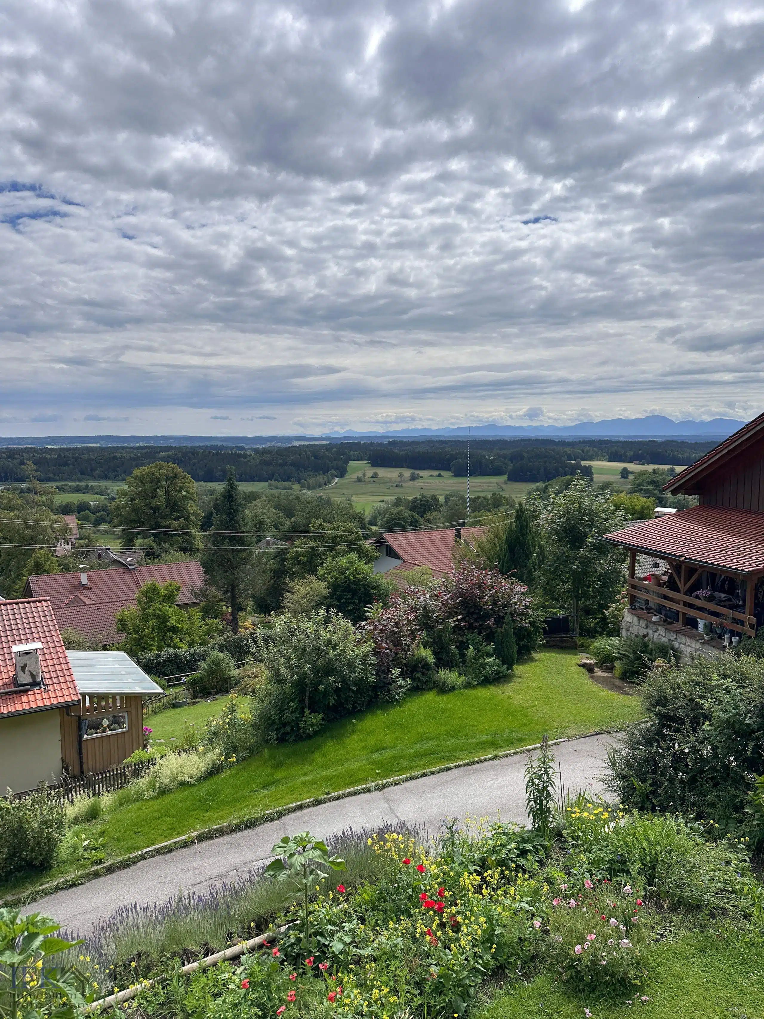 Ausblick - Naturliebhaber aufgepasst! Juwel mit traumhaftem Ausblick in Paterzell!