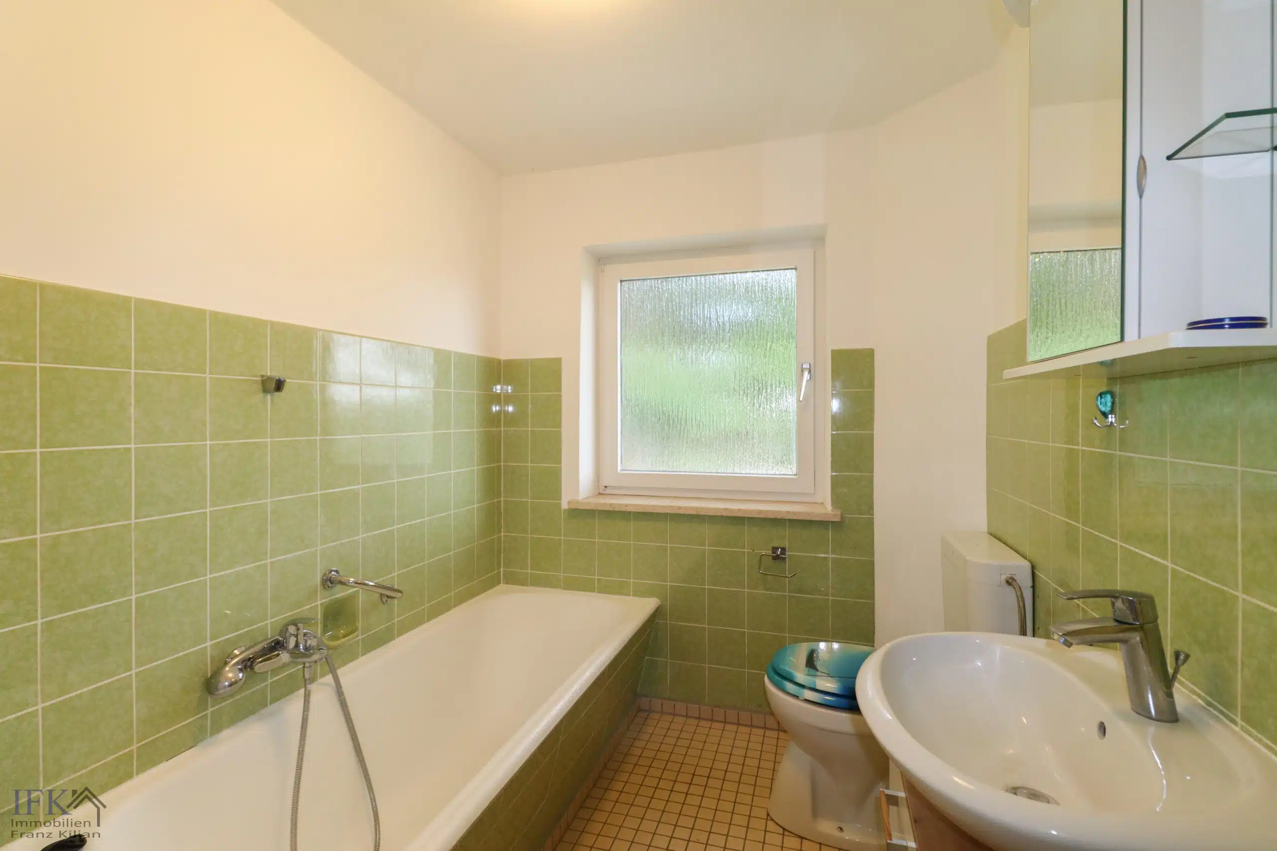 Bad EG - Naturliebhaber aufgepasst! Juwel mit traumhaftem Ausblick in Paterzell!