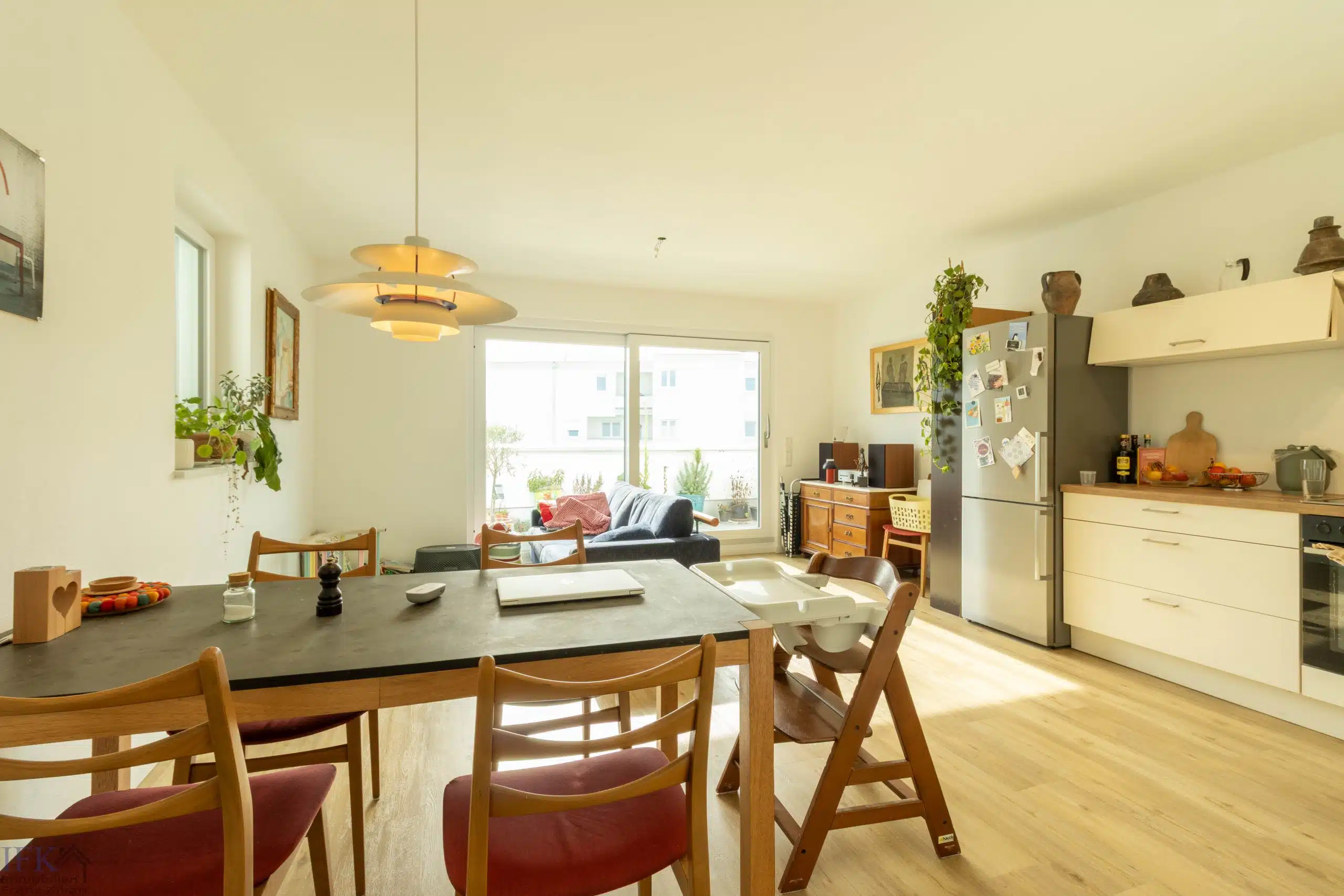 Wohnbereich - Sonnige Penthouse-Wohnung mit Blick auf die Ammer in Weilheim