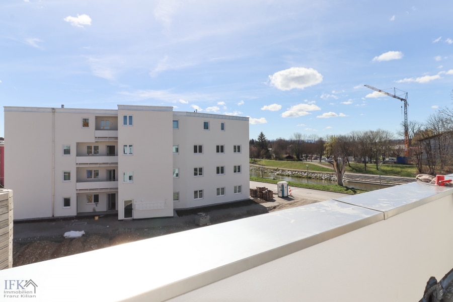 Erstbezug! Sonnige Penthouse-Wohnung im Herzen von Weilheim - Blick zur Ammer