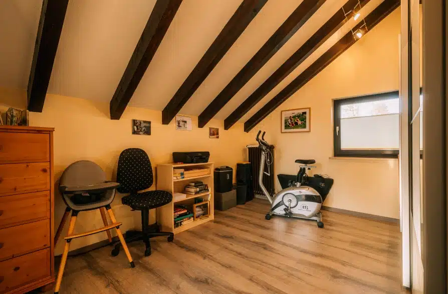 2 für 1 in Tutzing! Einfamilienhaus mit separatem Einlieger-Bungalow - Zimmer (41398)