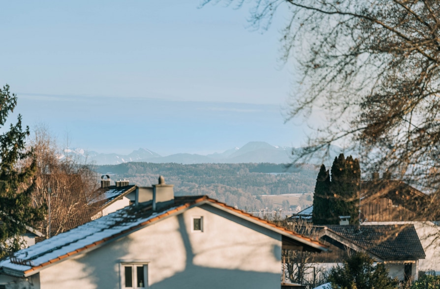 2 für 1 in Tutzing! Einfamilienhaus mit separatem Einlieger-Bungalow - Ausblick (41388)