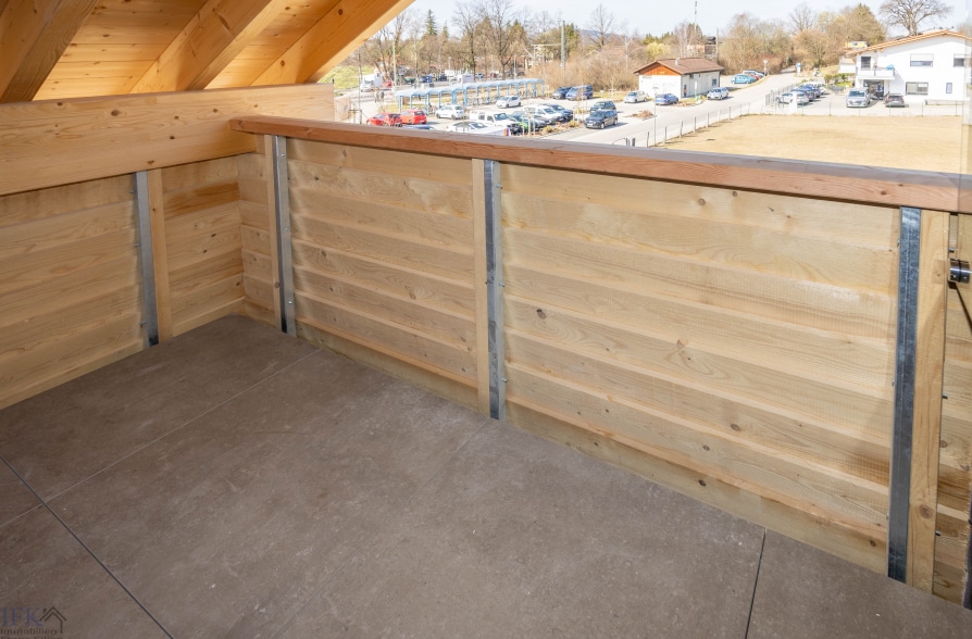 Modern und Energieeffizient. Neubau Dachgeschosswohnung in Bahnhofsnähe in Huglfing! - Balkon klein (40481)