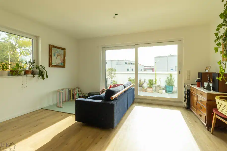 Wohnbereich - Sonnige Penthouse-Wohnung mit Blick auf die Ammer in Weilheim