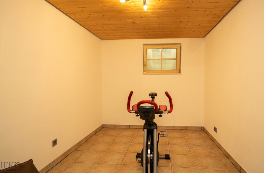 Schöner Wohnen in Peißenberg Wörth! Mediterranes Einfamilienhaus mit hochwertiger Ausstattung! - Hobbyraum 3 (40187)