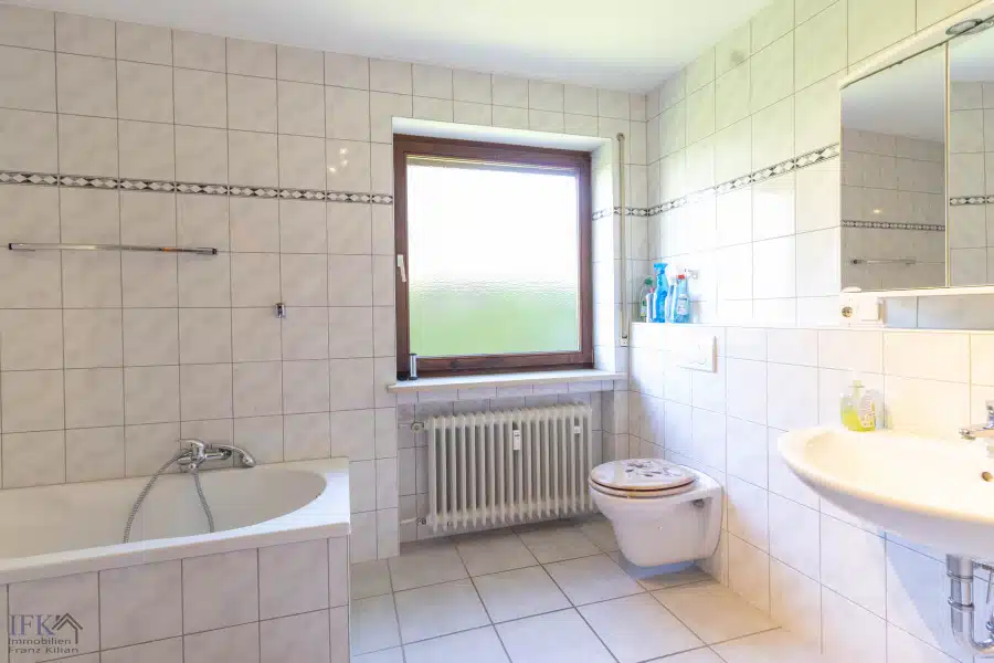 EG Bad - Großes, befristet vermietetes 3-Familienhaus in Bestlage von Weilheim