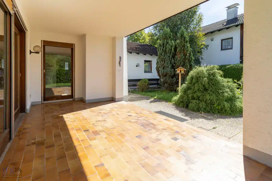 Terrasse Süd - Großes, befristet vermietetes 3-Familienhaus in Bestlage von Weilheim