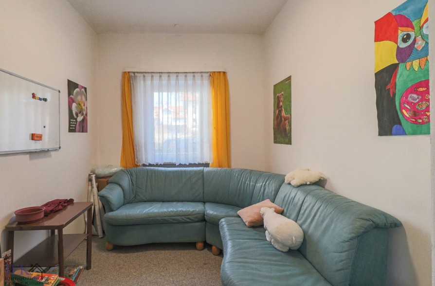 Vielseitig nutzbare Gewerbefläche für Ladenlokal oder Büro in zentraler Lage von Weilheim - Zimmer (34030)