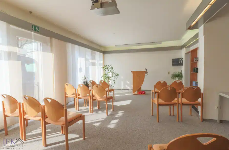 Vielseitig nutzbare Gewerbefläche für Ladenlokal oder Büro in zentraler Lage von Weilheim, 82362 Weilheim in Oberbayern, Bürofläche