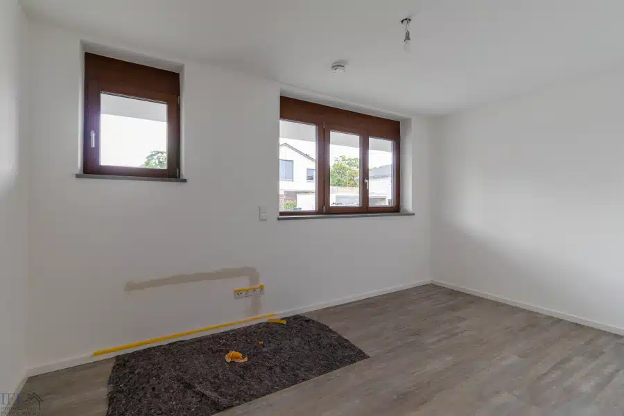 Schlafzimmer - Neubau Erstbezug! 2-Zimmer Erdgeschoßwohnung im Weilheimer Osten