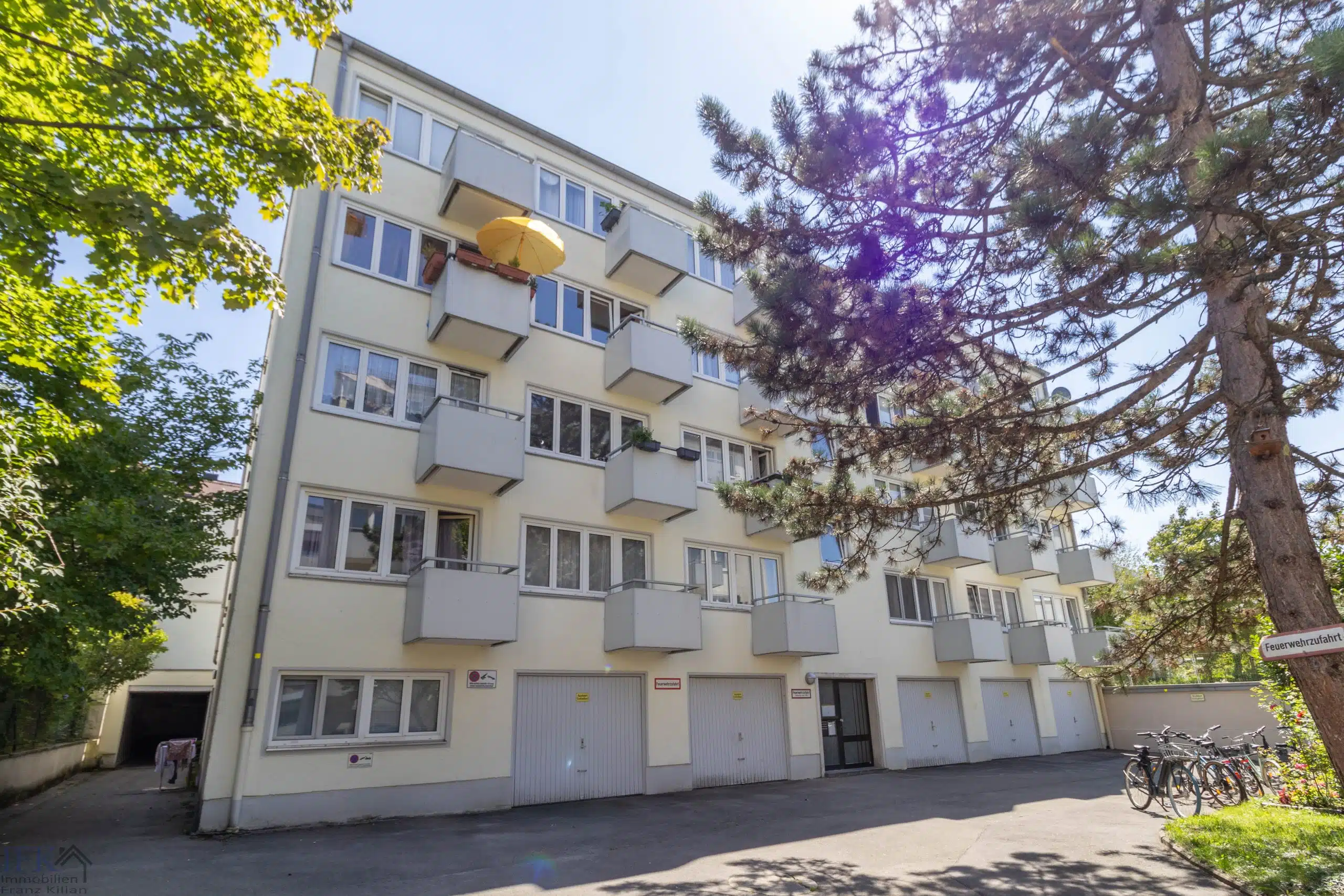 Außenansicht - Modernes, renoviertes Appartment in München Neuhausen!