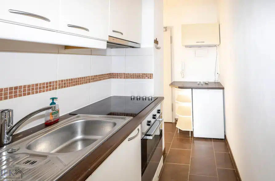 Gemütliches Appartement mit großem Balkon und Bergblick in zentraler Wohnlage von Weilheim - Küche (41310)