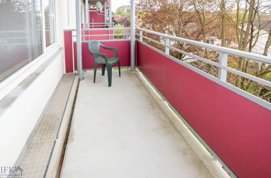 Gemütliches Appartement mit großem Balkon und Bergblick in zentraler Wohnlage von Weilheim - Balkon (41312)